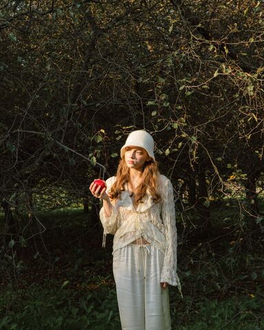 Emily / Picture #5