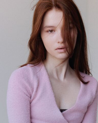 Zlata Peshkova / Picture #13